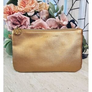 🔥$5/$25 Adrienne Vittadini Gold Metallic Clutch Wristlet With Logo Charm